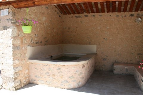 Propre, fleuri, il est vraiment accueillant