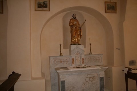 Intérieur de l'église Saint-Martin à Le-Poet-Sigillat
