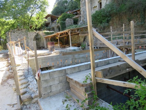 Les murs commencent à monter