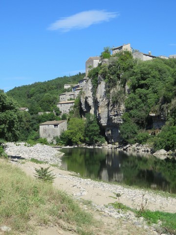 Vue sur Balazuc au retour de la promenade