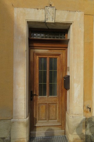 Porte de l'ancienne auberge