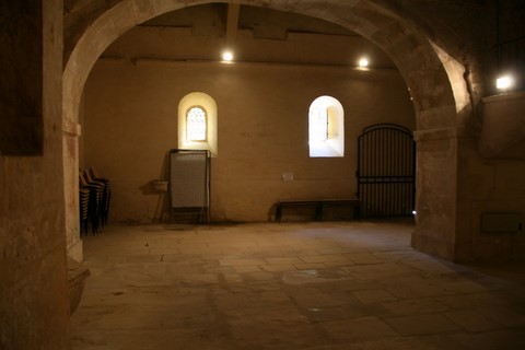 Intérieur de la chapelle Saint-Félix au vieux village de Montségur-sur-Lauzon
