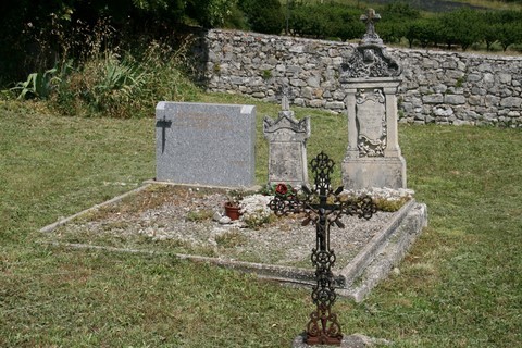 Monuments différents pour époques différentes