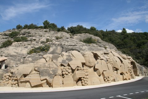 Sculpture monumentale - La Belle Vendangeuse