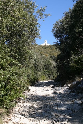 Ce chemin était déjà cité en 1316 comme sentier de transhumance