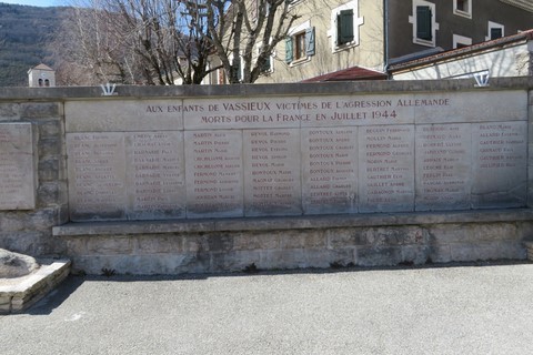 Fresque pour les victimes de l'agression allemande de juillet 1944