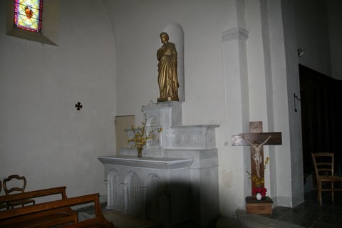 Petite chapelle gauche dans l'église