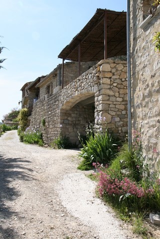 En parcourant les ruelles, jolie découverte