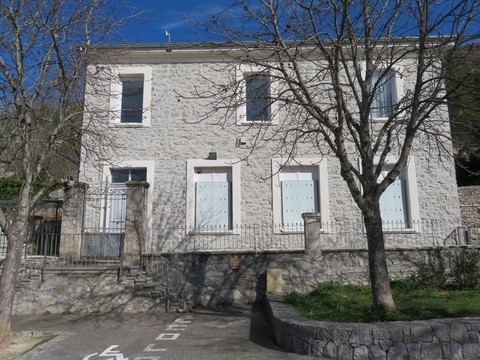 Ancienne école allée château